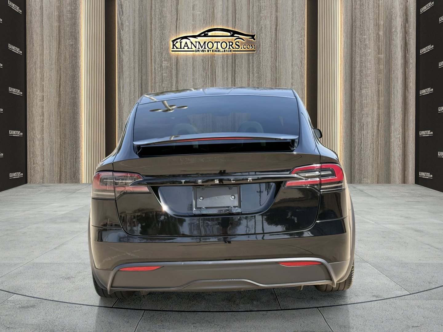 Used 2023 Tesla Model X image 7