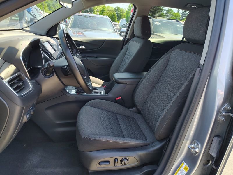 Used 2024 Chevrolet Equinox LT AWD/4WD image 8