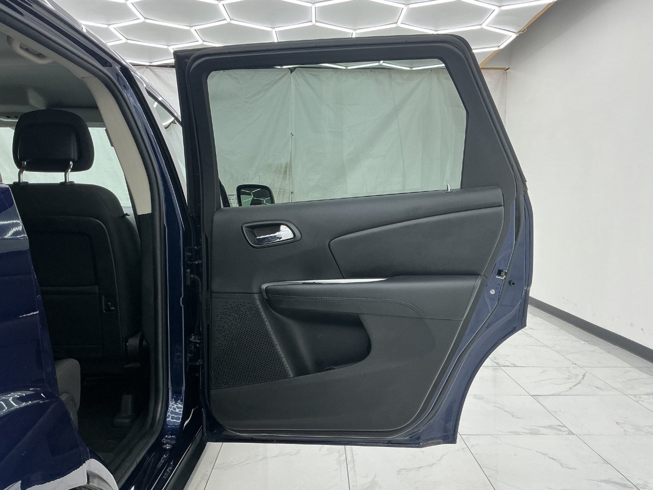 Used 2018 Dodge Journey SXT w/ Premium Group FWD image 25