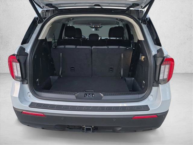 Used 2025 Ford Explorer Active RWD image 6