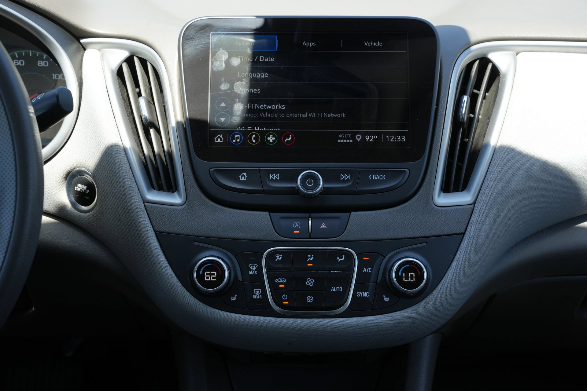 Used 2025 Chevrolet Malibu LT FWD image 13