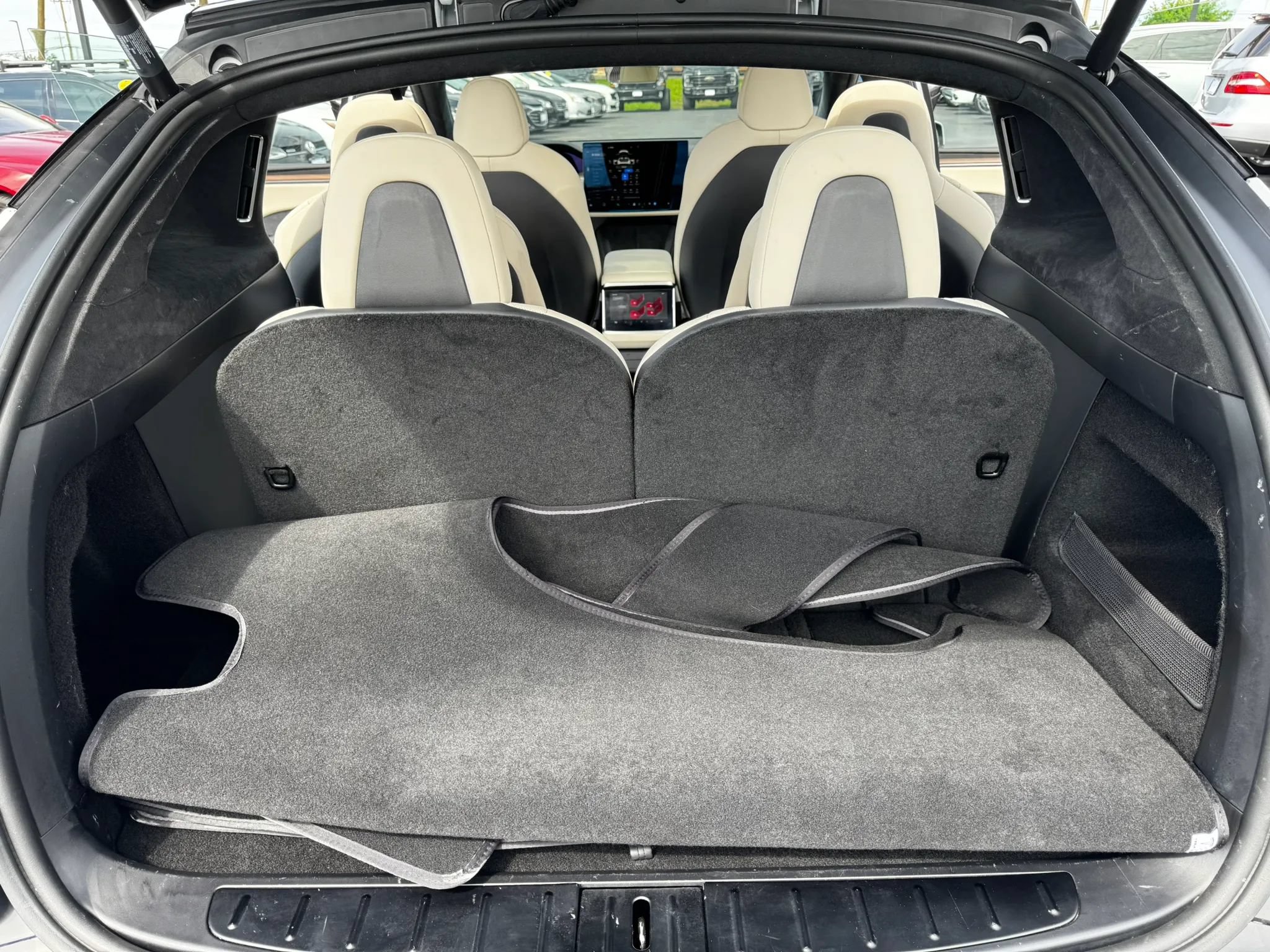 Used 2022 Tesla Model X AWD/4WD image 29