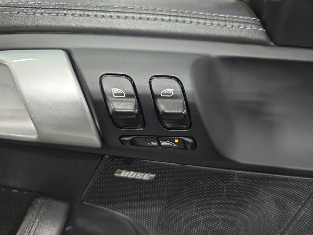 Used 2011 Porsche 911 Turbo S image 21