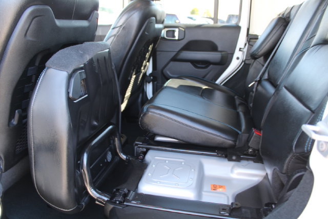 Used 2022 Jeep Wrangler Unlimited Rubicon 4xe AWD/4WD image 46
