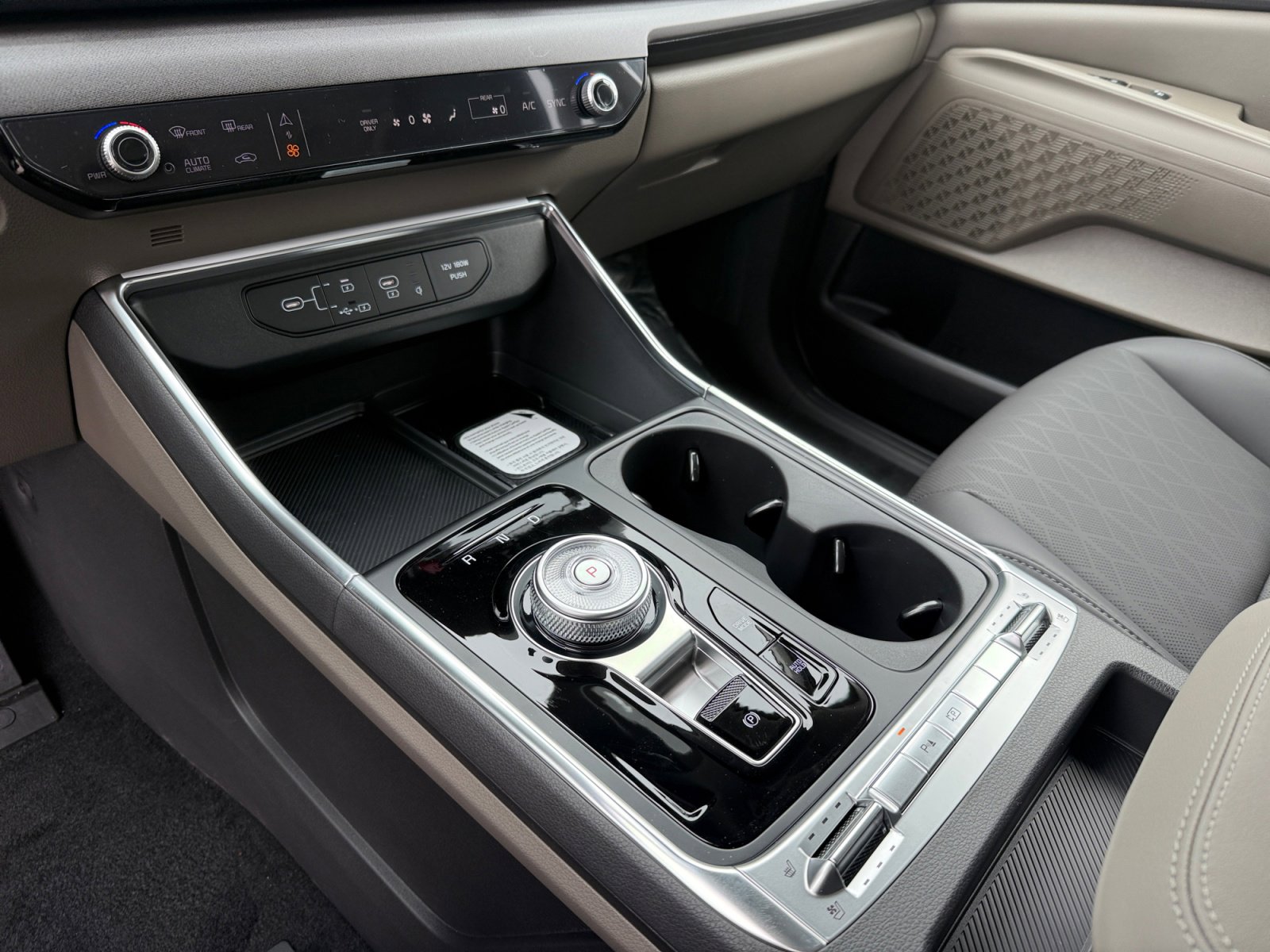 New 2026 Kia Carnival SX FWD image 13