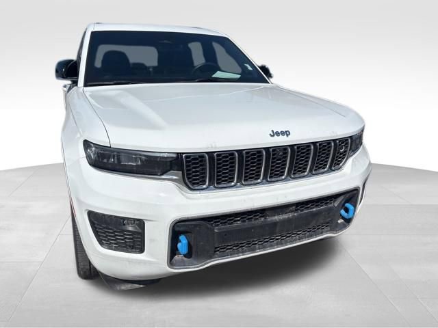 Used 2023 Jeep Grand Cherokee Overland w/ Advanced Protech Group III AWD/4WD image 6