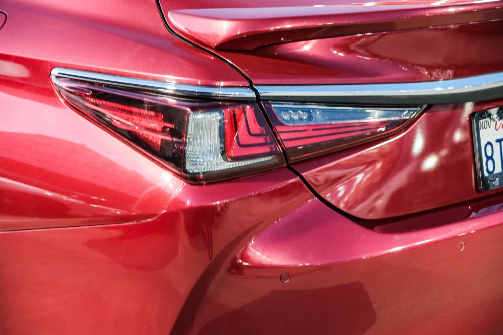 Used 2021 Lexus ES 350 w/ Premium Package FWD image 7
