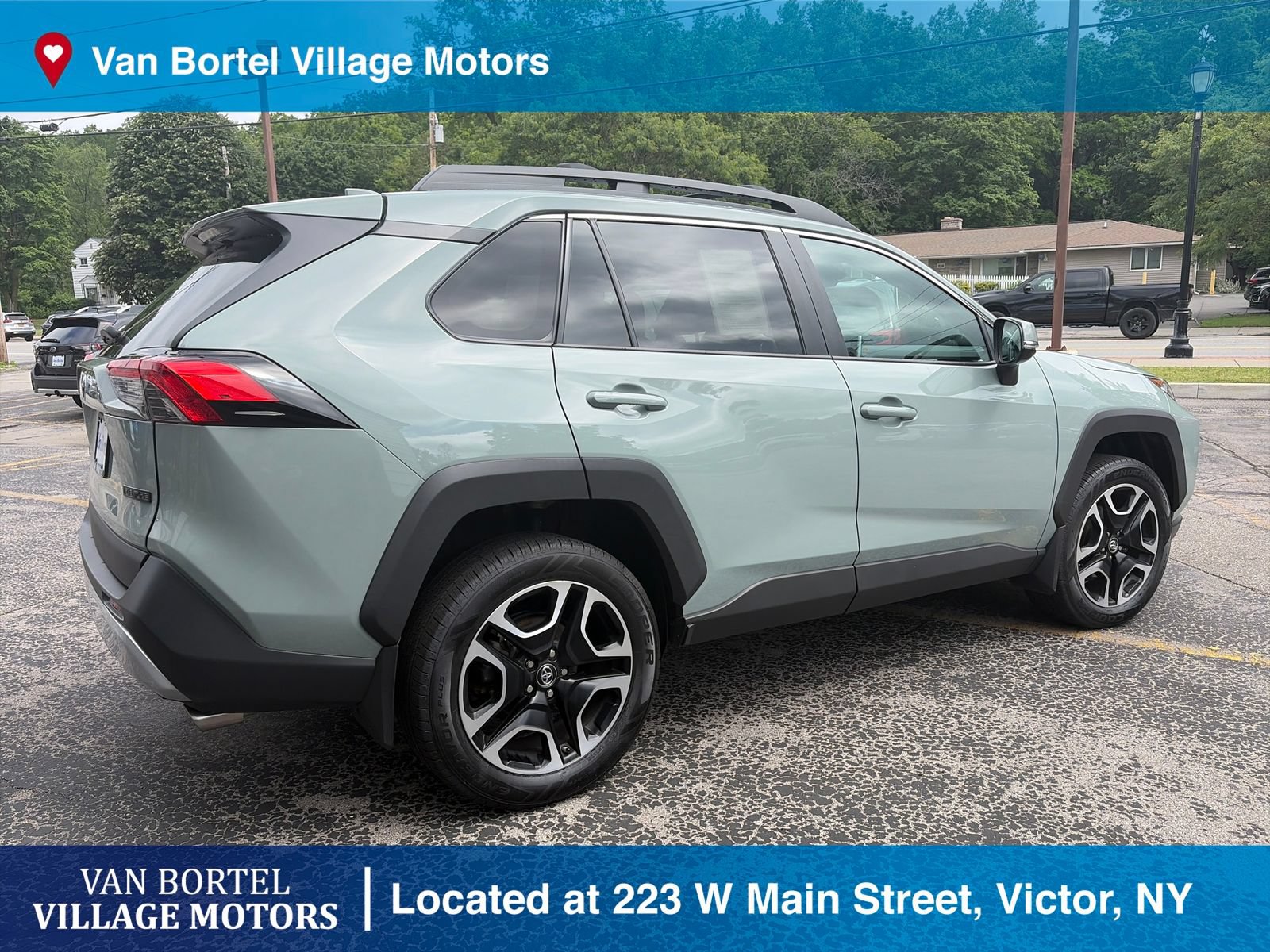 Used 2019 Toyota RAV4 Adventure w/ Cold Weather Package AWD/4WD image 6