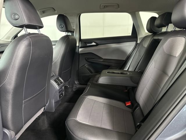 Used 2022 Volkswagen Taos SE image 23