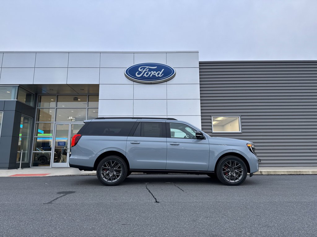 New 2025 Ford Expedition Max Platinum w/ Stealth Performance Package image 12