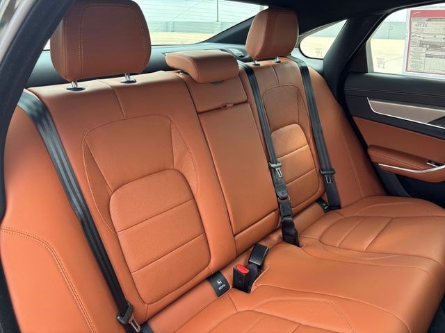 New 2024 Jaguar XF R-Dynamic SE AWD/4WD image 17