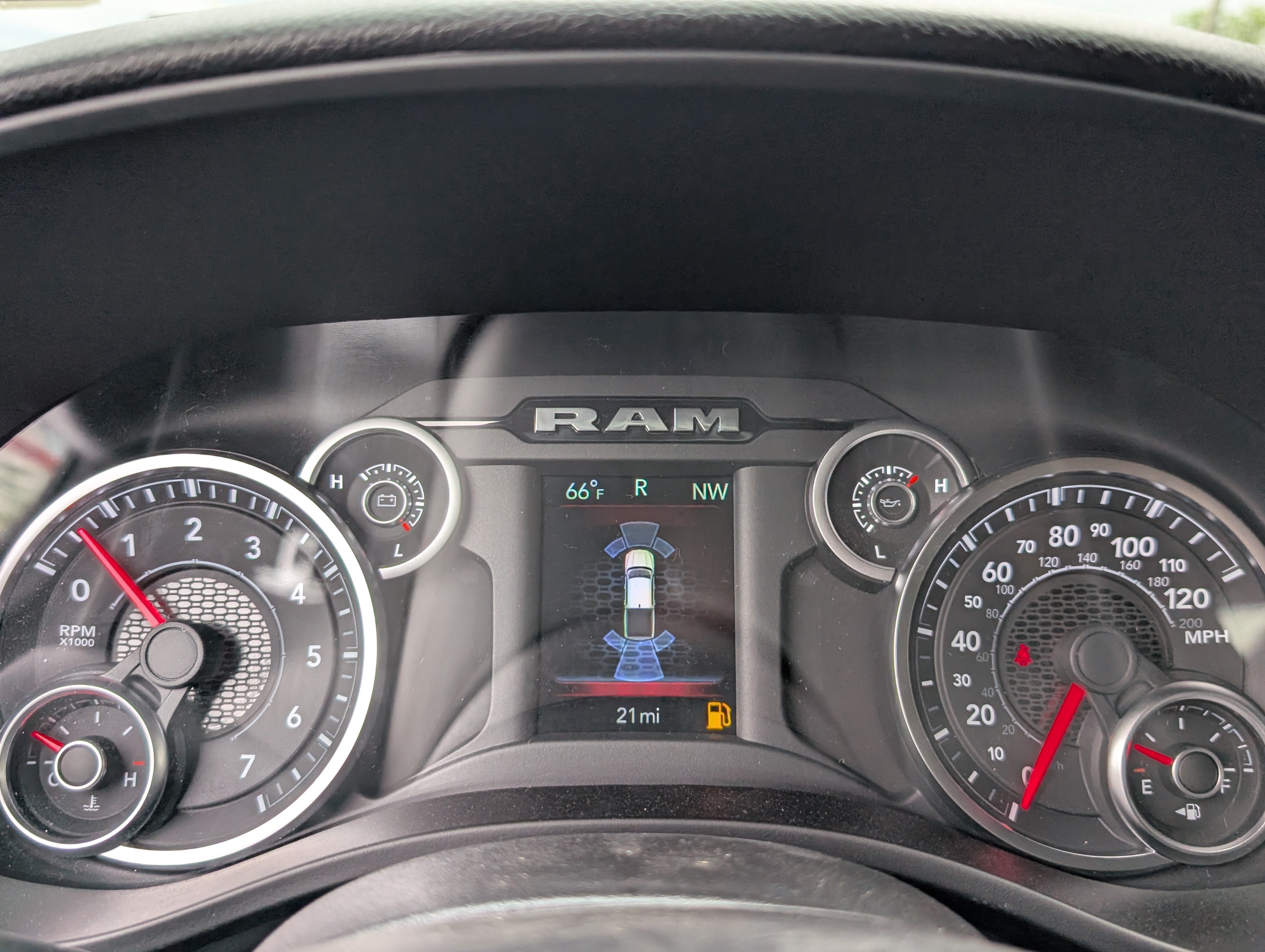 New 2025 RAM 1500 Tradesman w/ Night Edition AWD/4WD image 24