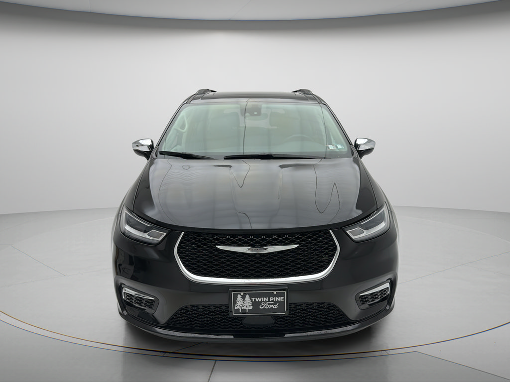 Used 2023 Chrysler Pacifica Limited FWD video 2