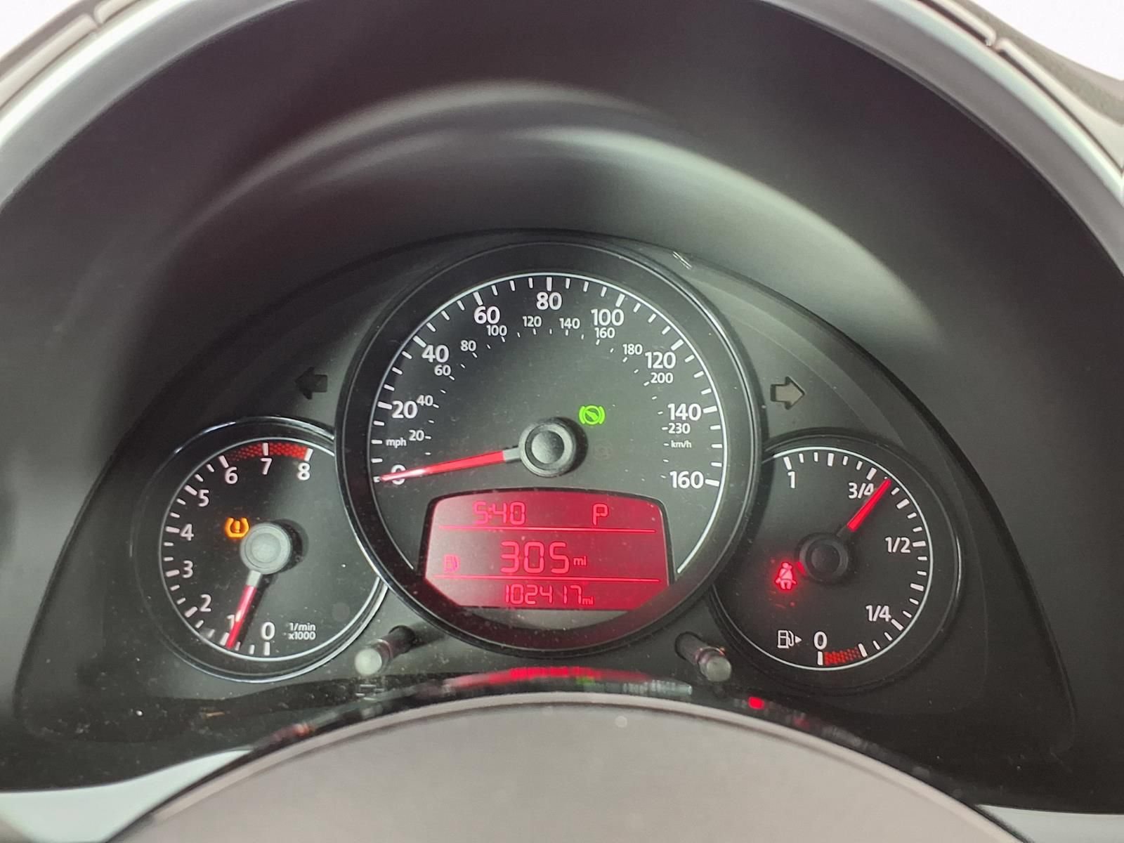 Used 2012 Volkswagen Beetle 2.5 FWD image 13