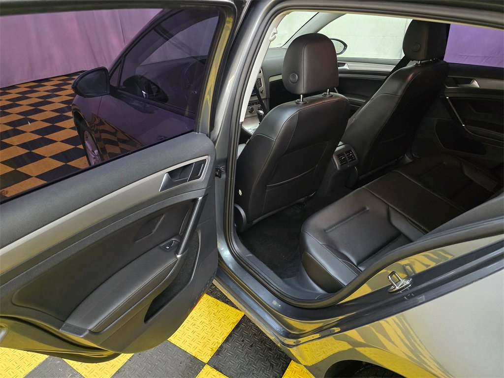 Used 2017 Volkswagen Golf Wolfsburg Edition image 15