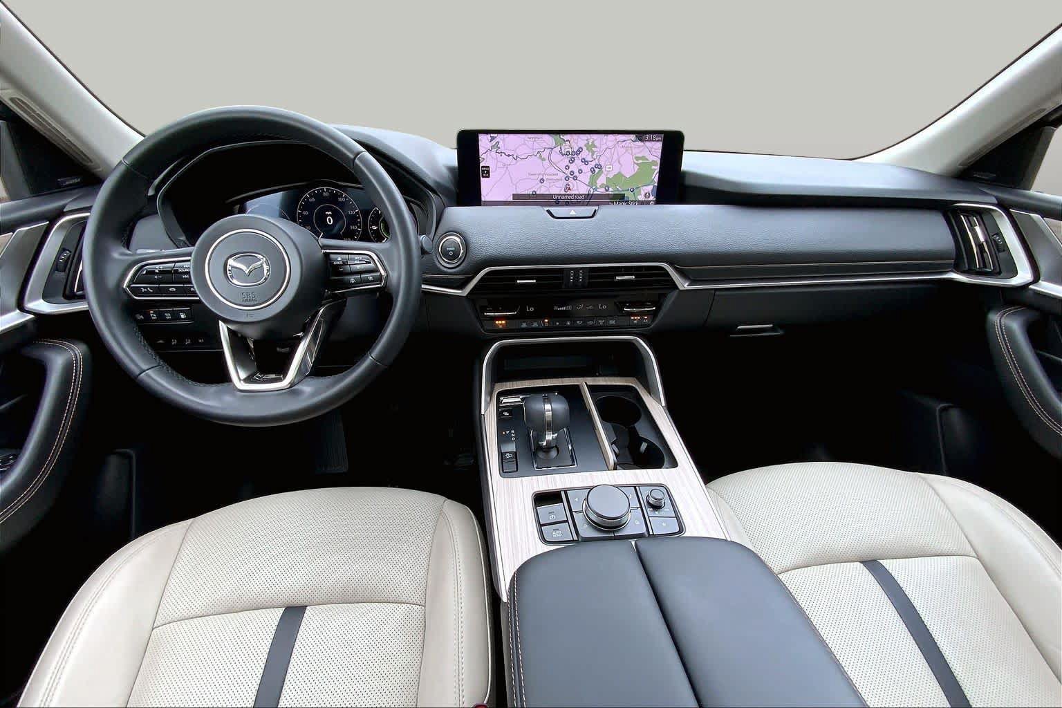 Certified 2025 MAZDA CX-70 Plug-In Hybrid w/ Premium Pkg AWD/4WD image 16