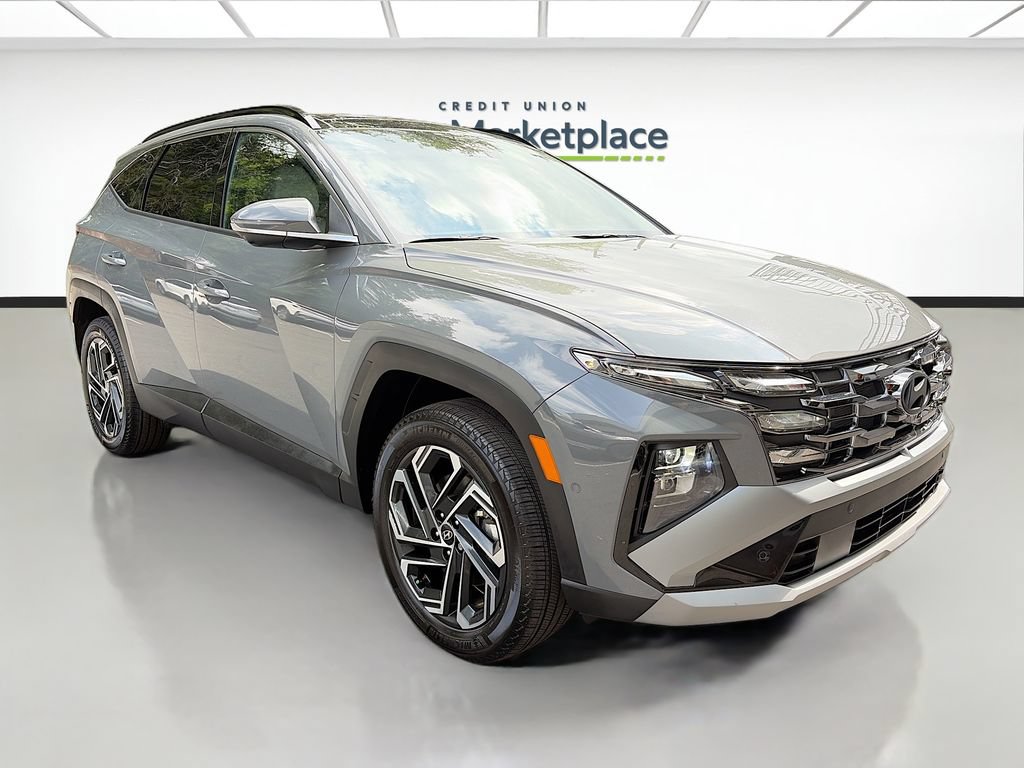 Used 2025 Hyundai Tucson Limited AWD/4WD image 1