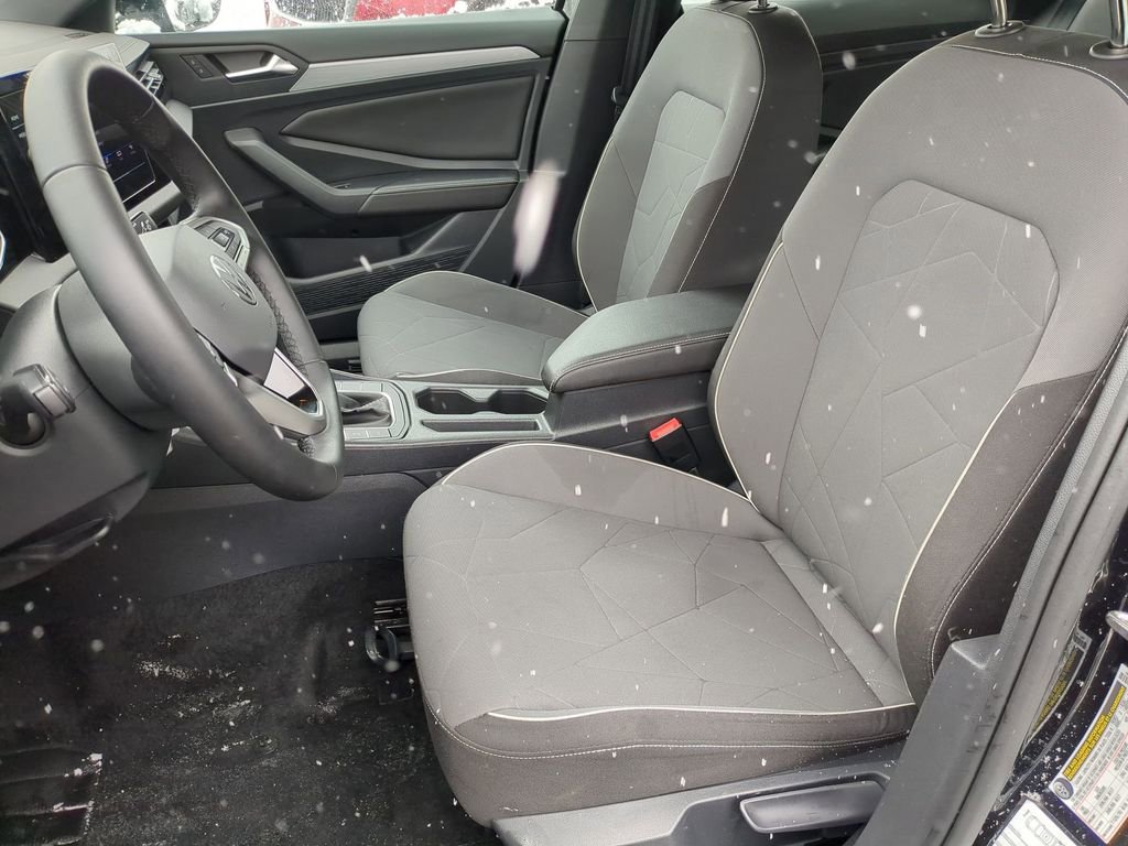 Used 2025 Volkswagen Jetta Sport image 23