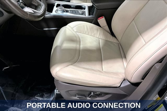 Used 2020 Ford Explorer Platinum AWD/4WD image 25