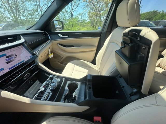 New 2026 Jeep Grand Cherokee L Limited AWD/4WD image 25