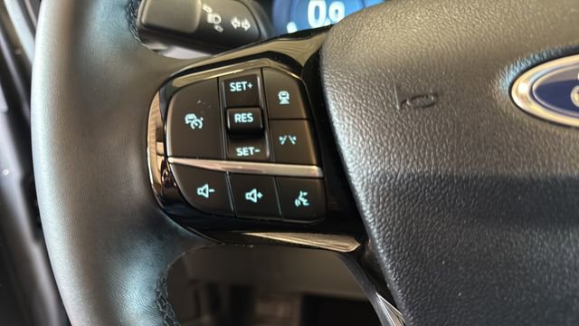 Used 2025 Ford Escape Platinum image 19