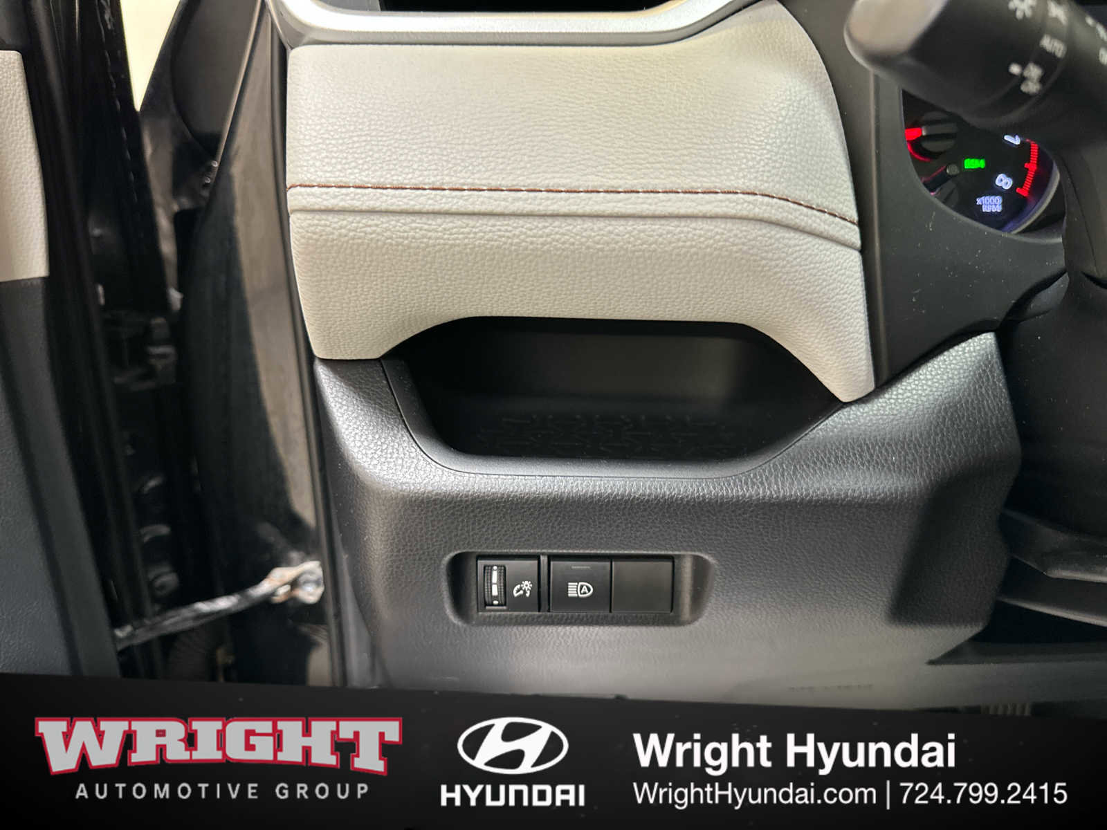 Used 2019 Toyota RAV4 XLE image 23