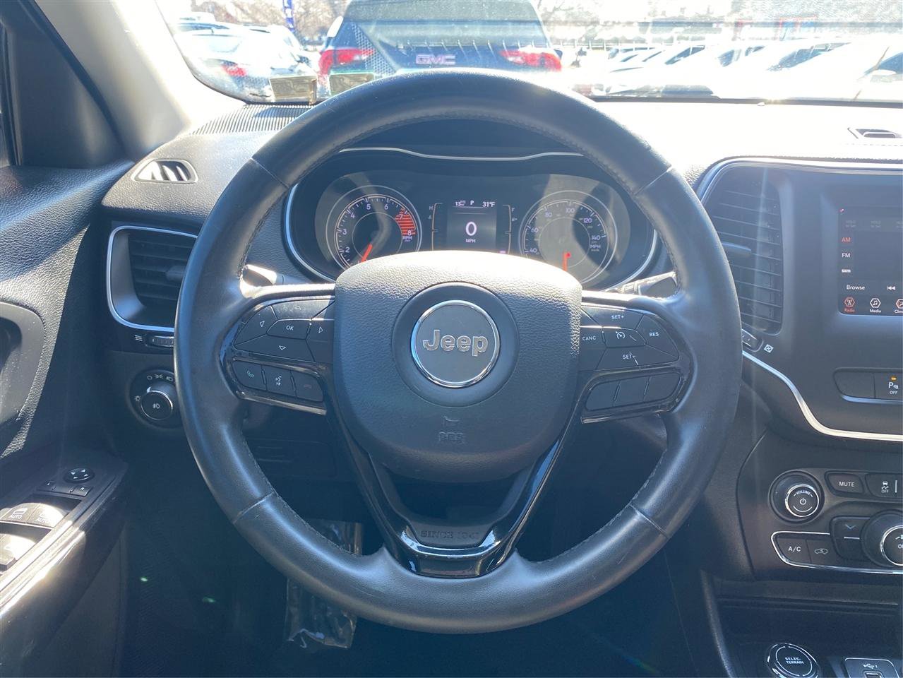 Used 2020 Jeep Cherokee Latitude Plus image 16