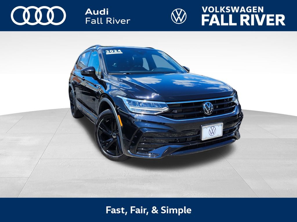 Certified 2024 Volkswagen Tiguan SE R-Line AWD/4WD image 1