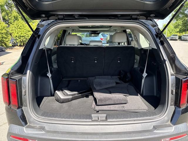Used 2023 Kia Sorento S w/ Panoramic Sunroof Package AWD/4WD image 12