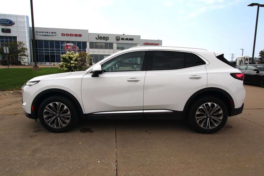 Used 2024 Buick Envision Preferred AWD/4WD image 17