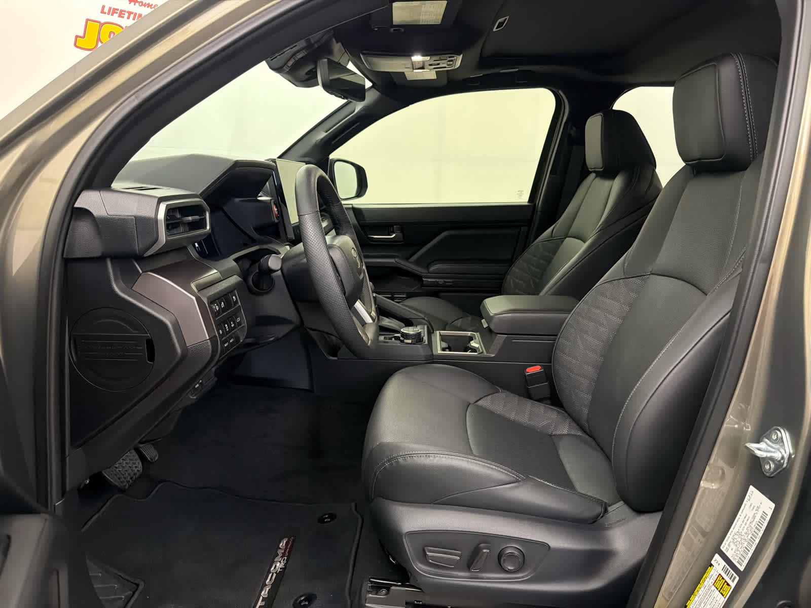 Used 2024 Toyota Tacoma TRD Off-Road w/ TRD Off Road Premium Package AWD/4WD image 14