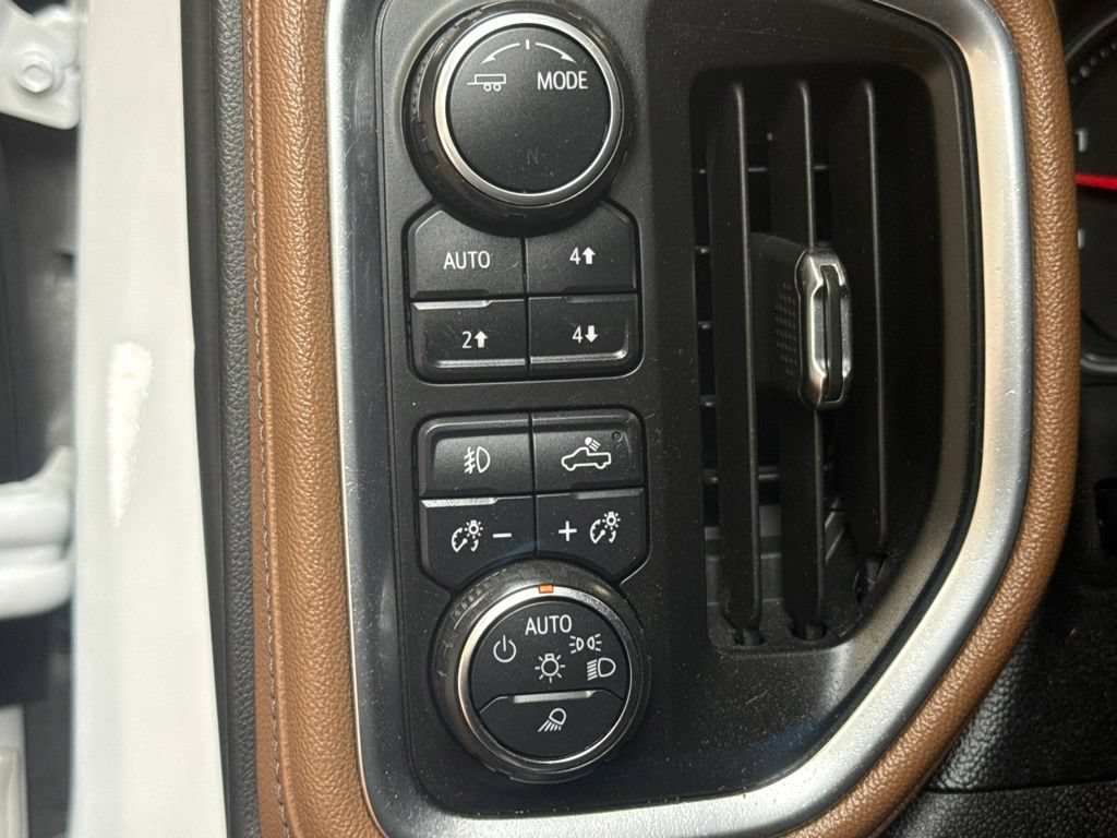 Used 2020 Chevrolet Silverado 2500 High Country w/ Z71 Off-Road Package AWD/4WD image 22