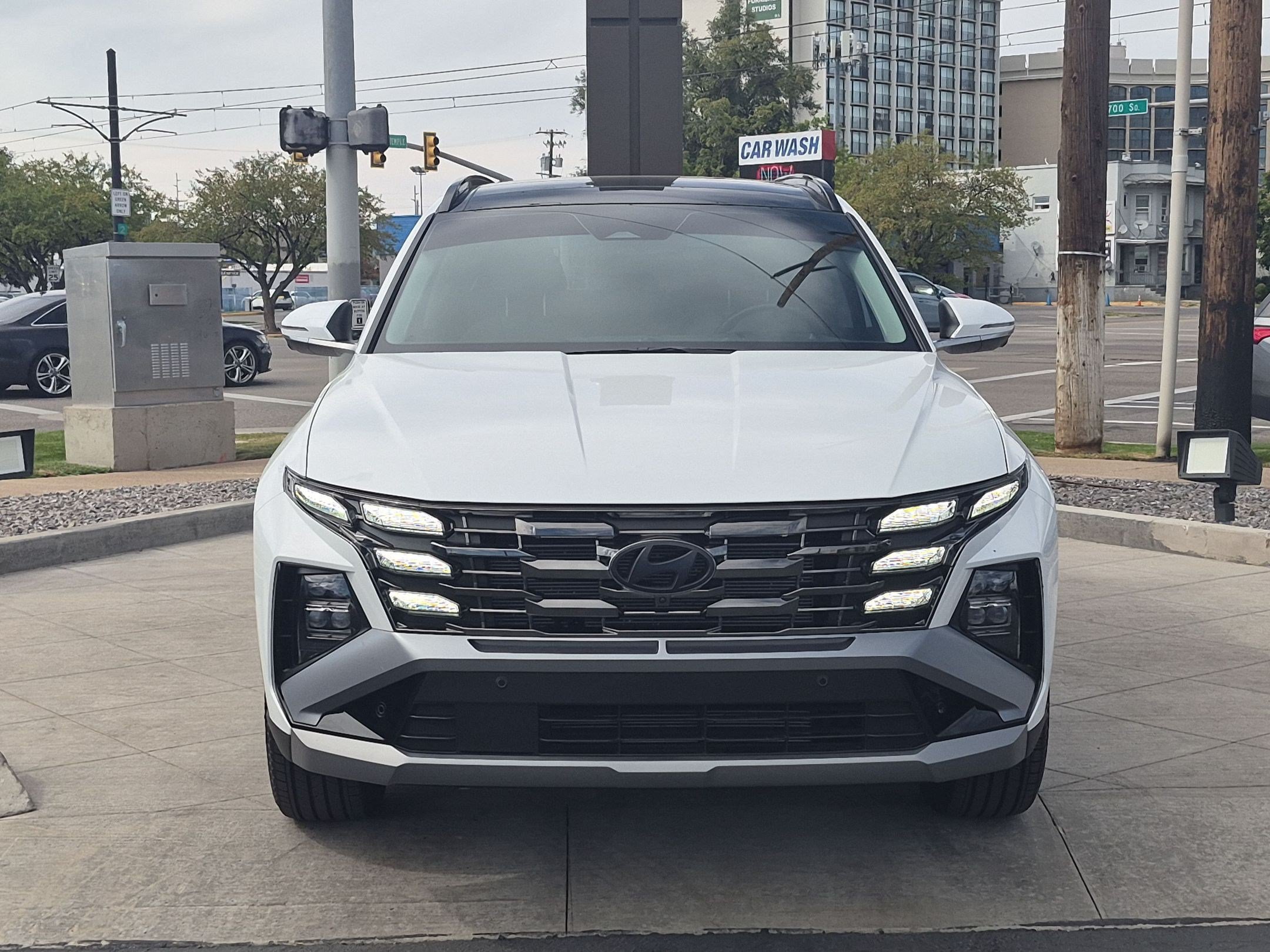 Certified 2026 Hyundai Tucson Limited AWD/4WD image 11