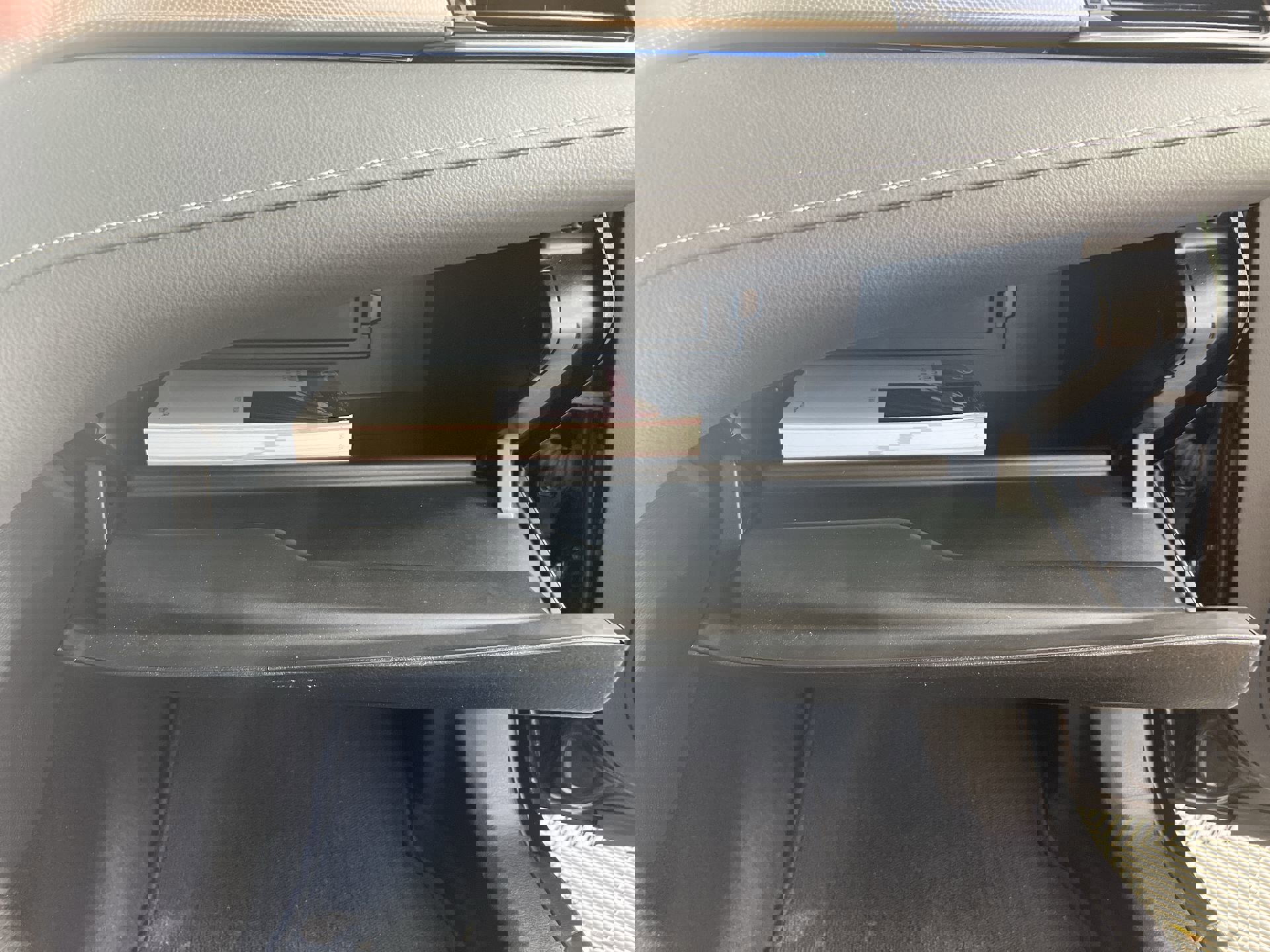 Used 2020 Toyota Camry XSE image 40