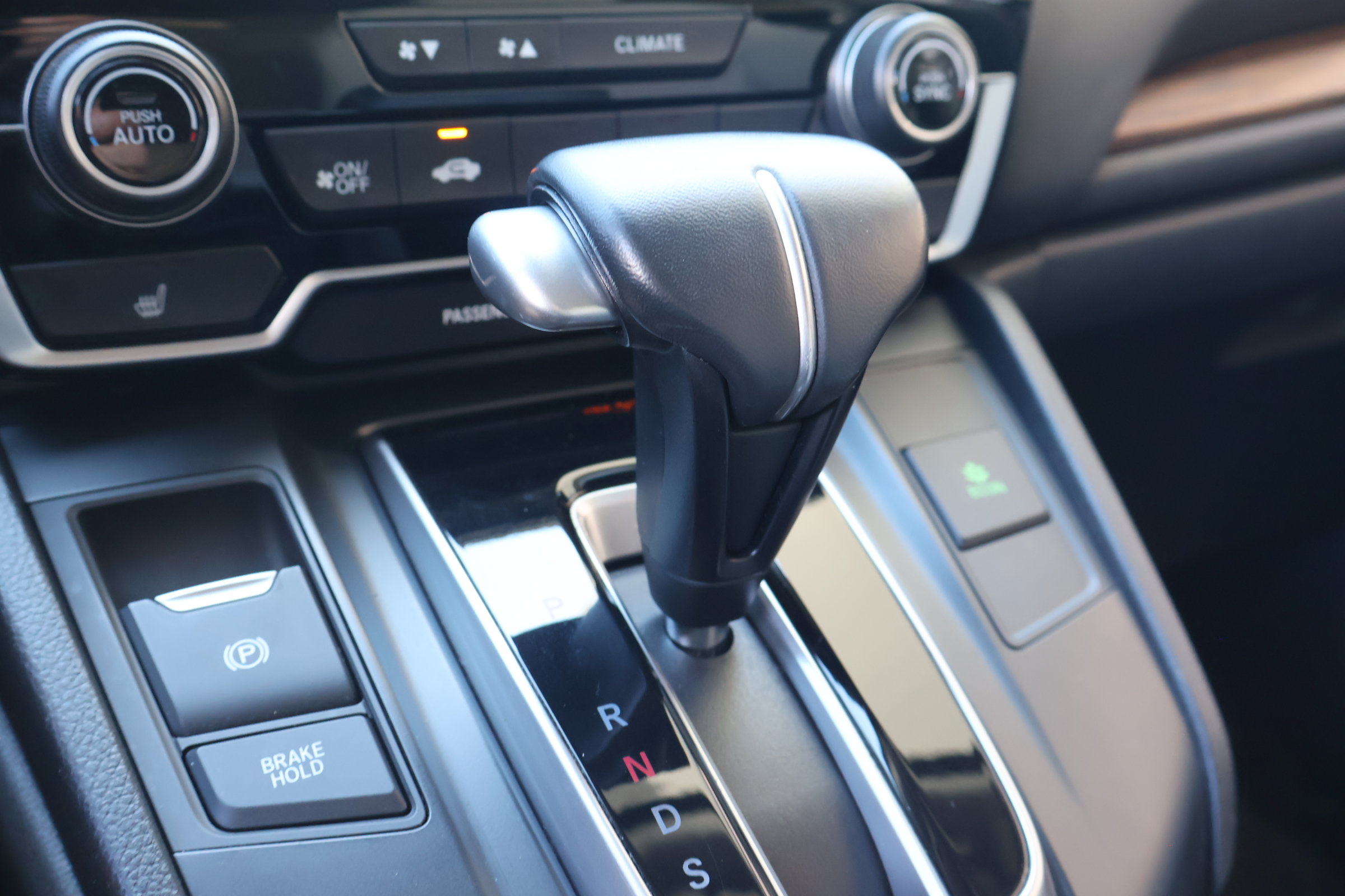 Used 2018 Honda CR-V Touring image 25