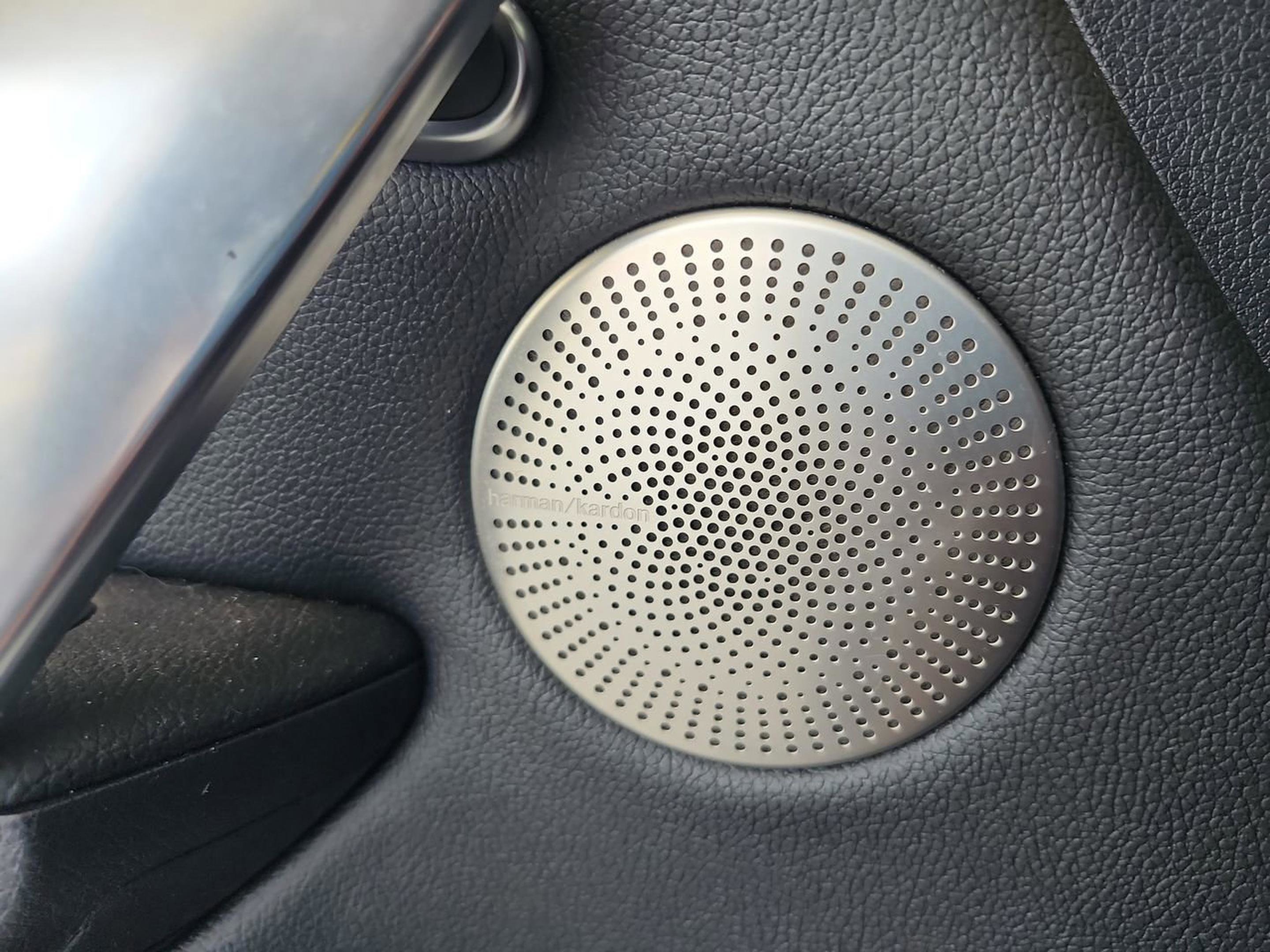 Used 2023 Kia Stinger GT-Line w/ Sun & Sound Package image 28