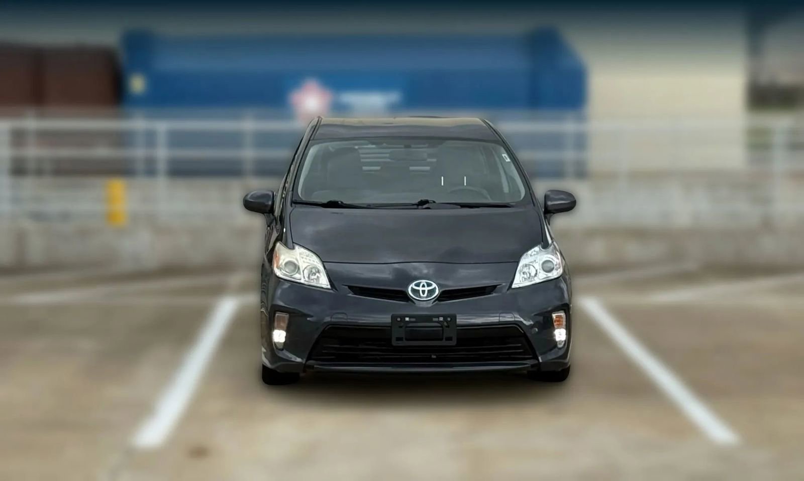 Used 2015 Toyota Prius Two FWD image 2