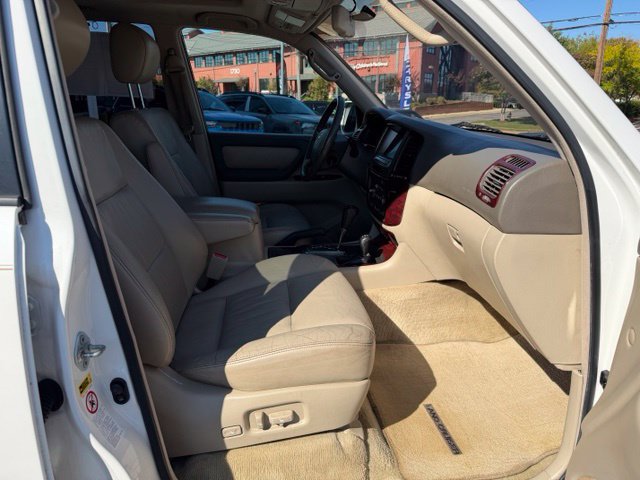 Used 2006 Toyota Land Cruiser w/ Convenience Pkg AWD/4WD image 33