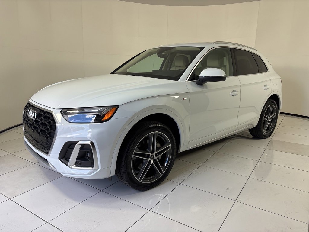 Used 2023 Audi Q5 e Premium Plus