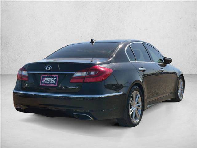 Used 2013 Hyundai Genesis 3.8 w/ Premium Pkg RWD image 5