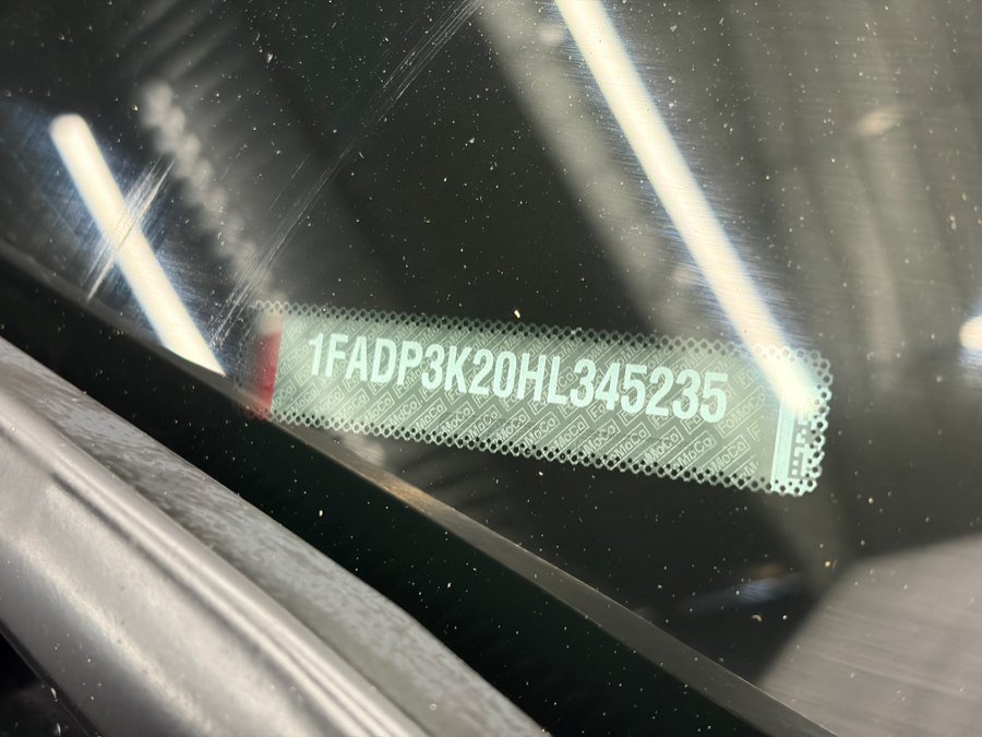Used 2017 Ford Focus SE w/ Cold Weather Package FWD image 35