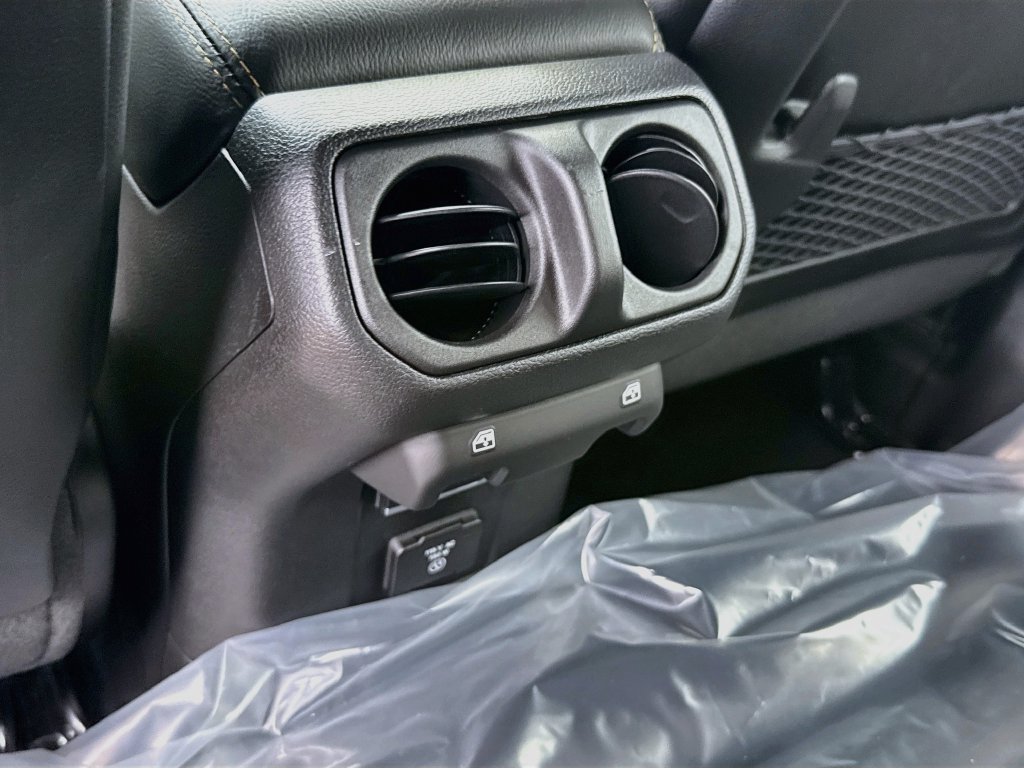 New 2027 Jeep Wrangler Unlimited Sahara AWD/4WD image 27