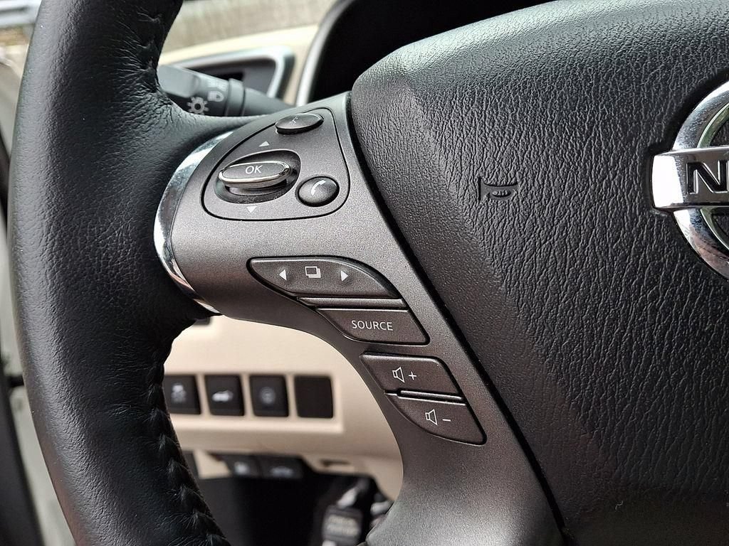 Used 2020 Nissan Murano SL w/ Moonroof Package AWD/4WD image 25