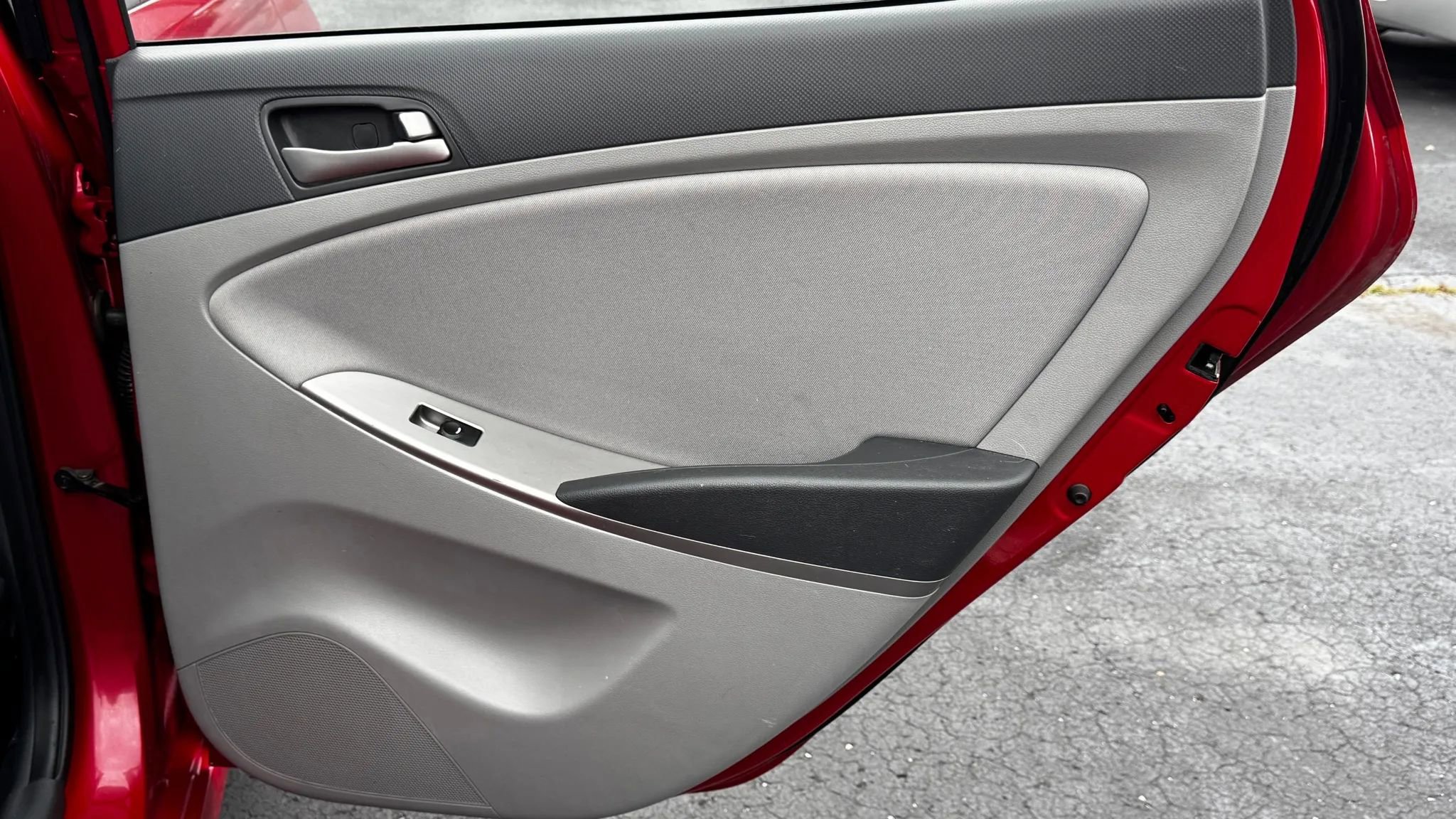 Used 2015 Hyundai Accent GLS image 11