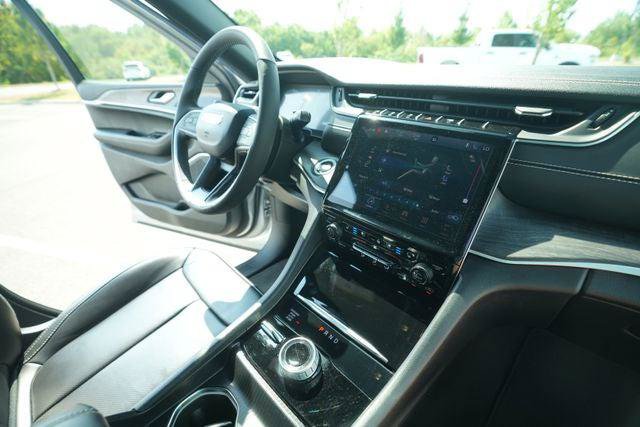 Certified 2025 Jeep Grand Cherokee Limited w/ Luxury Tech Group II AWD/4WD image 40