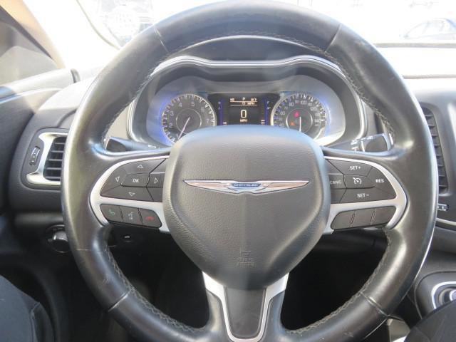 Used 2015 Chrysler 200 Limited w/ Convenience Group image 9