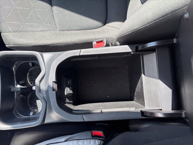 Used 2025 Toyota RAV4 XLE AWD/4WD image 21