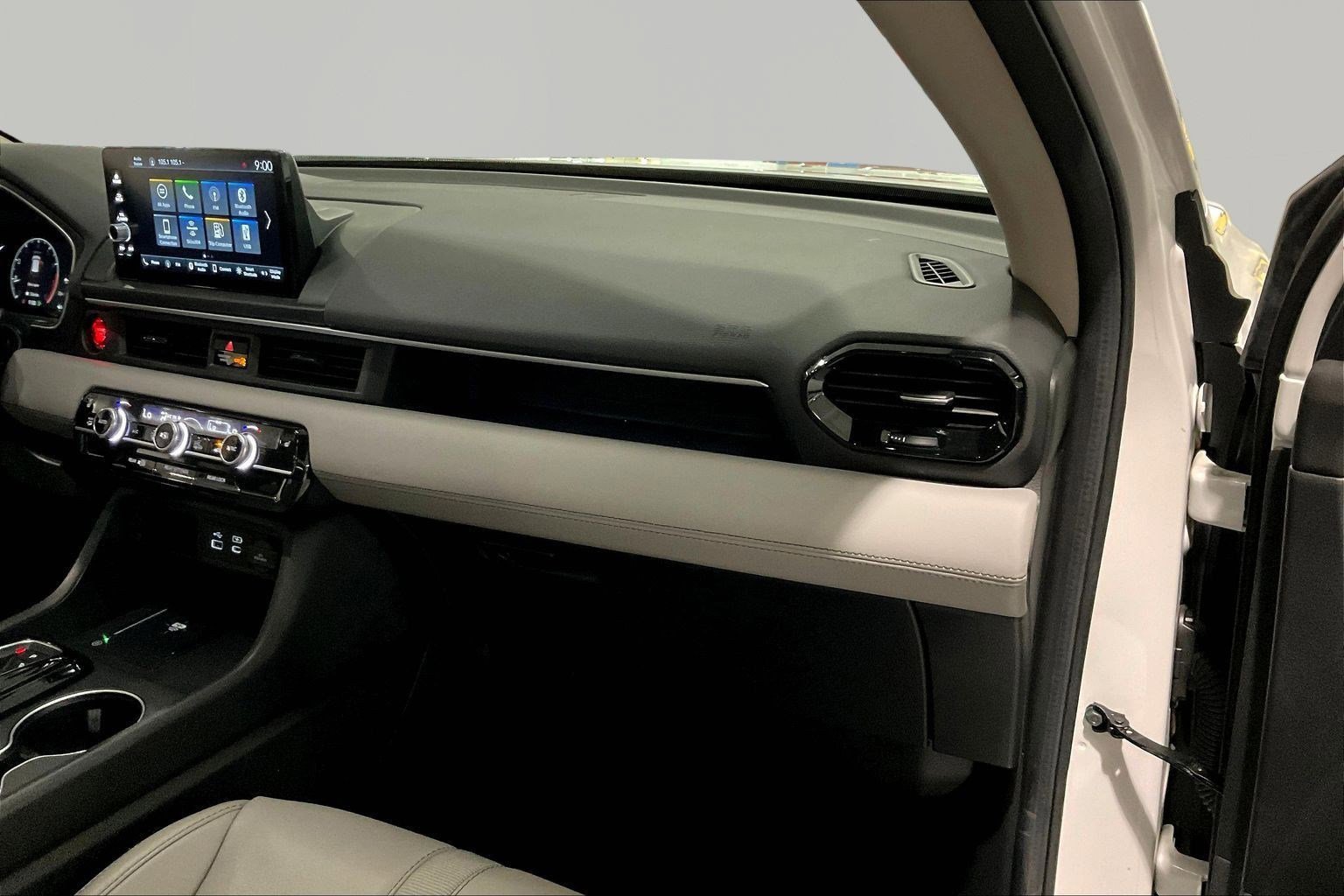 Used 2025 Honda Pilot EX-L image 27