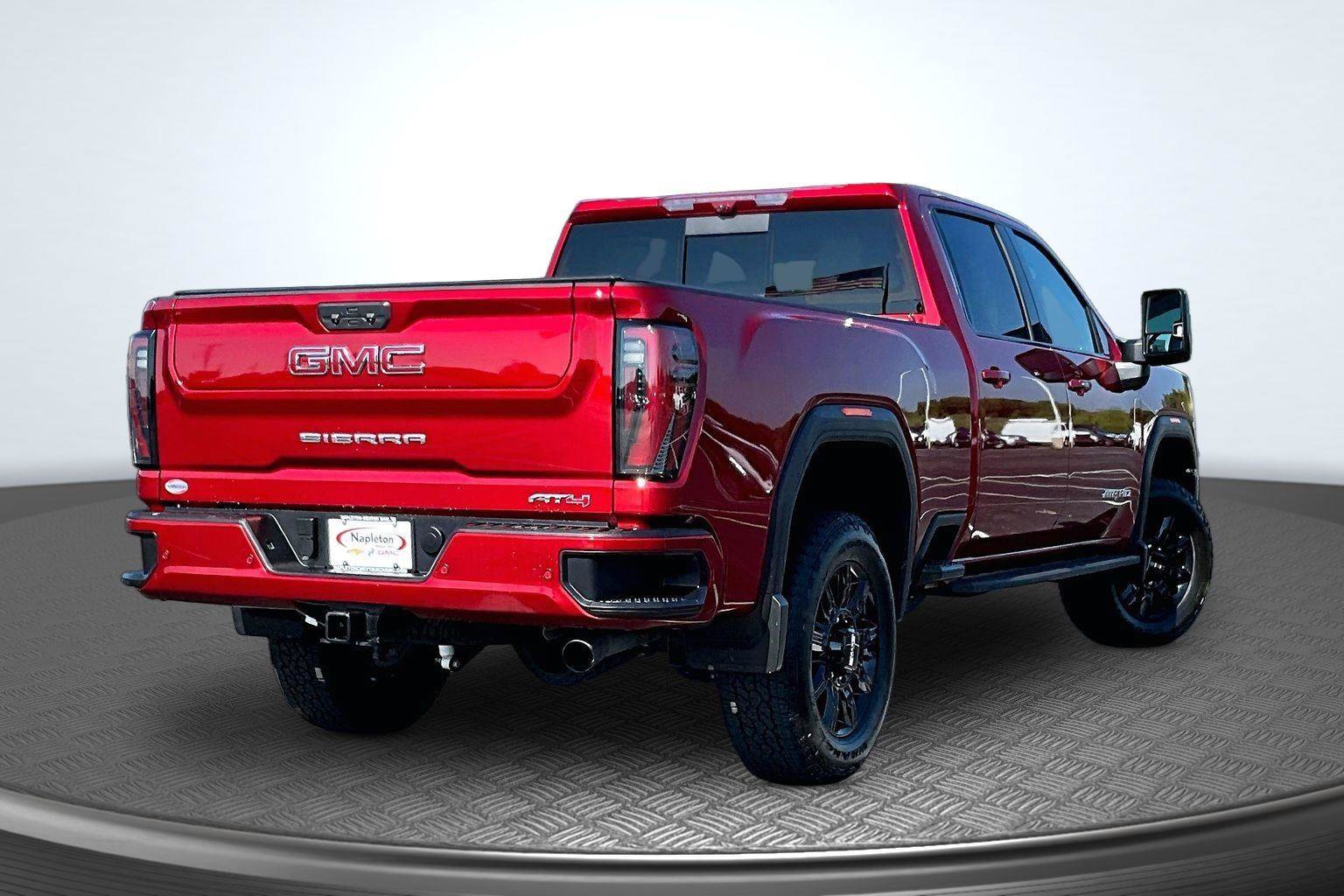 Used 2025 GMC Sierra 2500 AT4 w/ AT4 Premium Plus Package AWD/4WD image 2