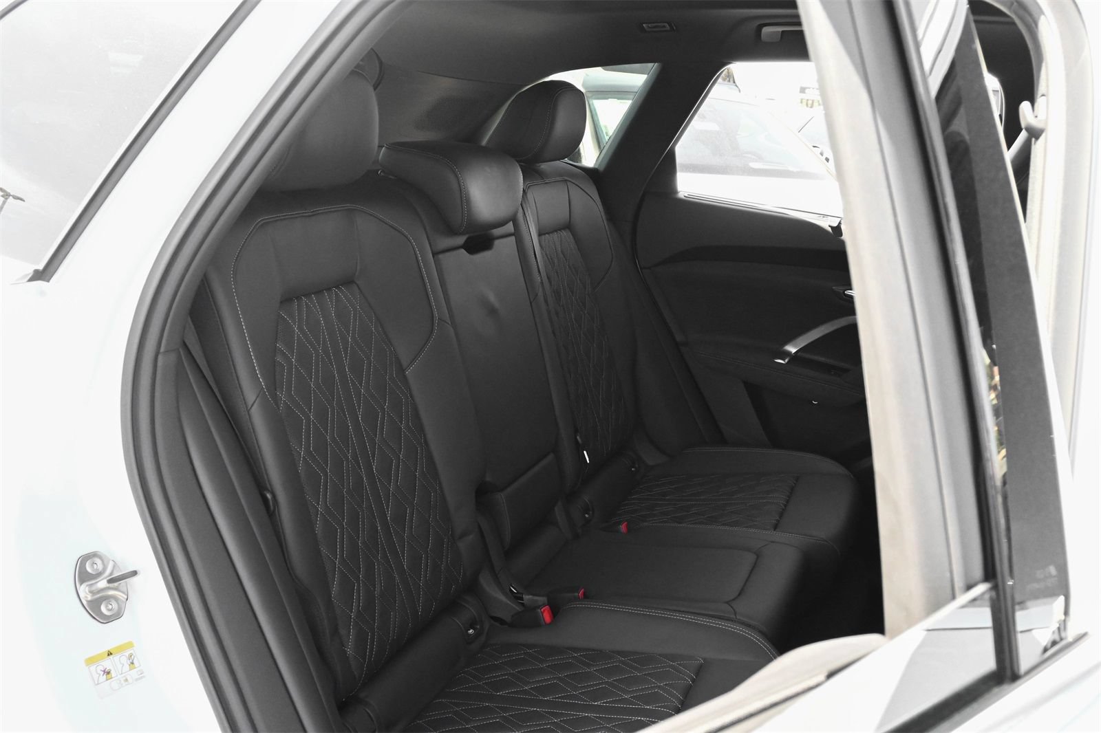 Certified 2025 Audi SQ5 Premium Plus w/ Premium Plus Package AWD/4WD image 21